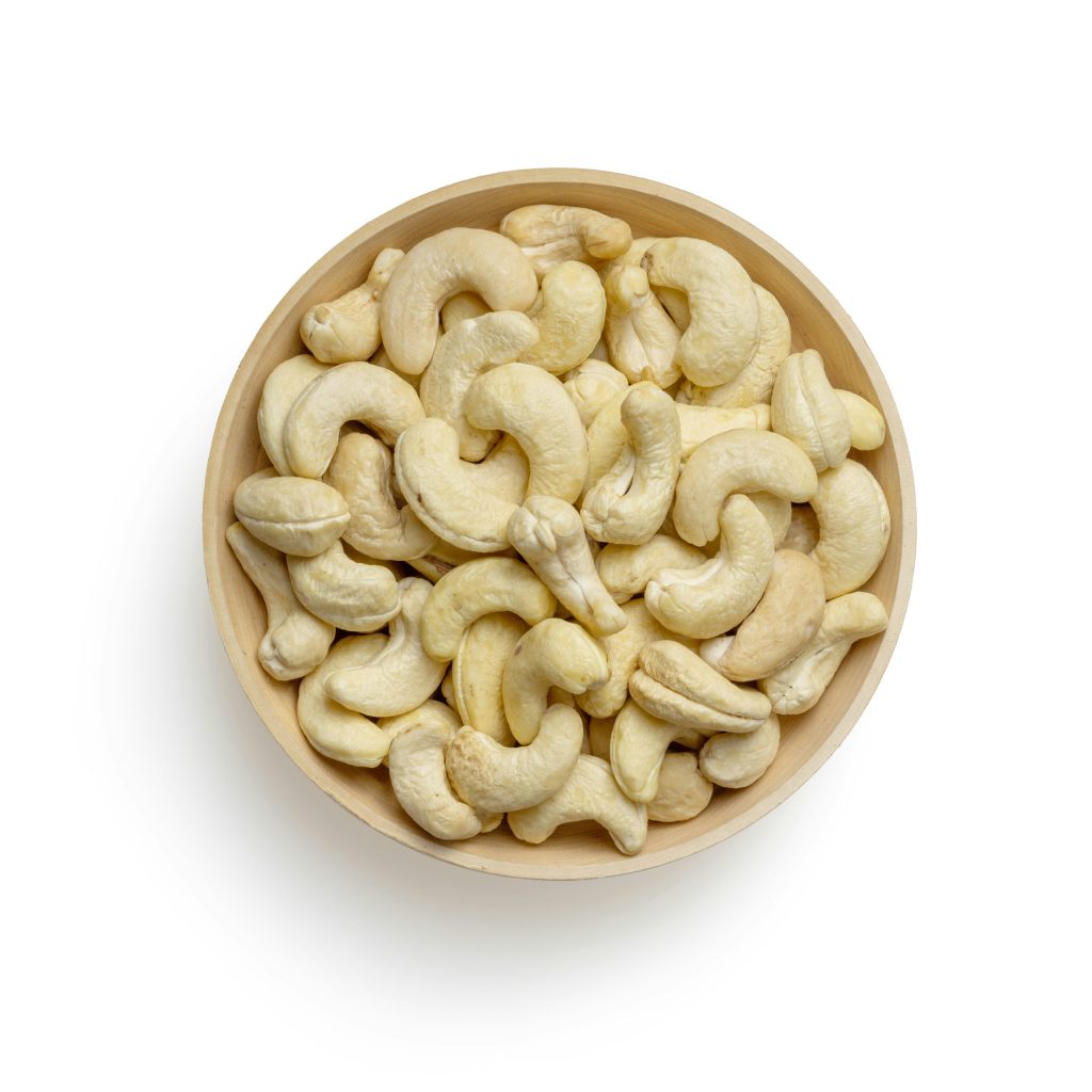 Discover the Health Benefits of Cashew Nuts: A Delicious Superfood for Heart and Brain